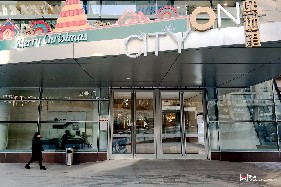 西安熙地港商場鋁型材地彈門斗工程