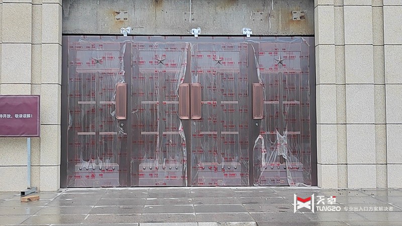 助力吳起長(zhǎng)征博物館：定制銅門續(xù)寫(xiě)紅色篇章?