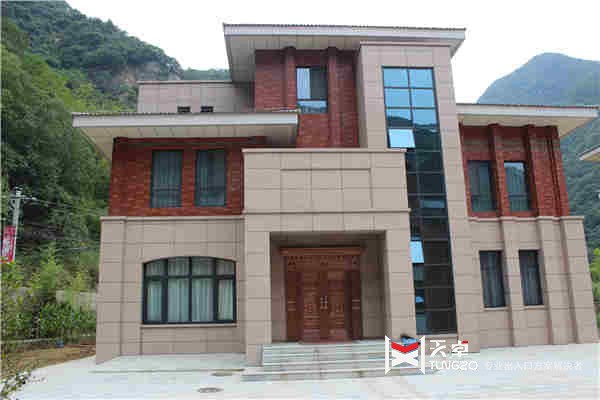 西安秦嶺別墅對(duì)開(kāi)入戶銅門(mén)，子母銅門(mén)